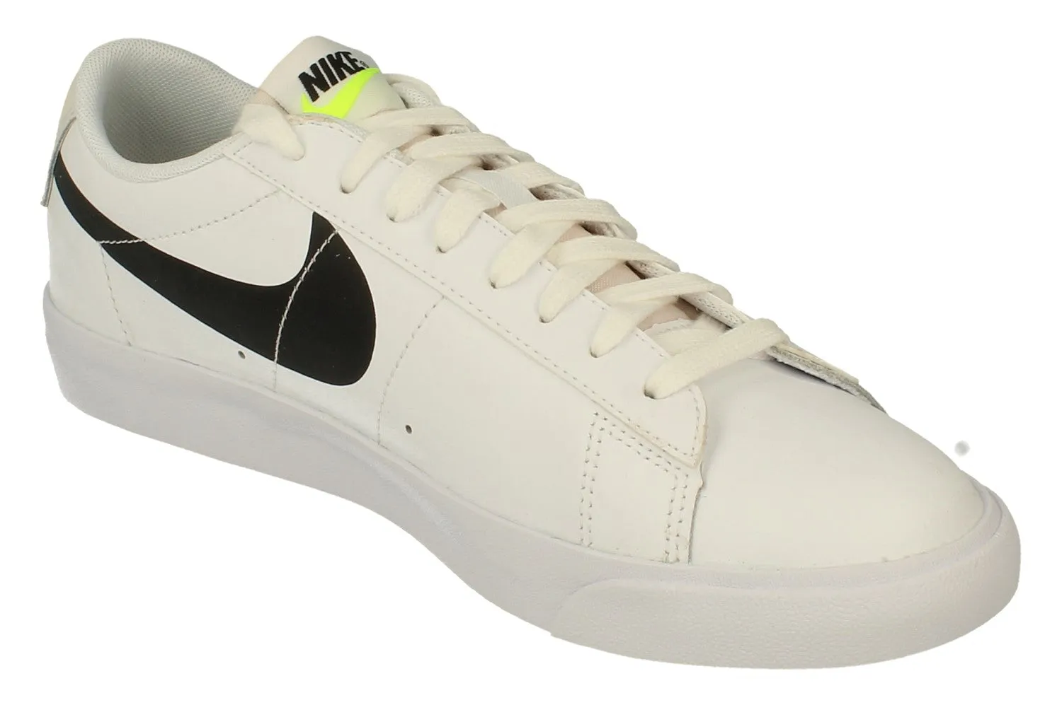 Nike Blazer Low Mens Trainers DA4652 100